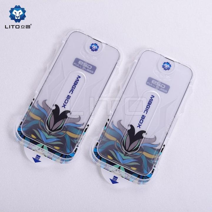 Actual product image Lito Armoured glass privacy incl. installation tool (1 Piece, Apple iPhone 15 Plus)