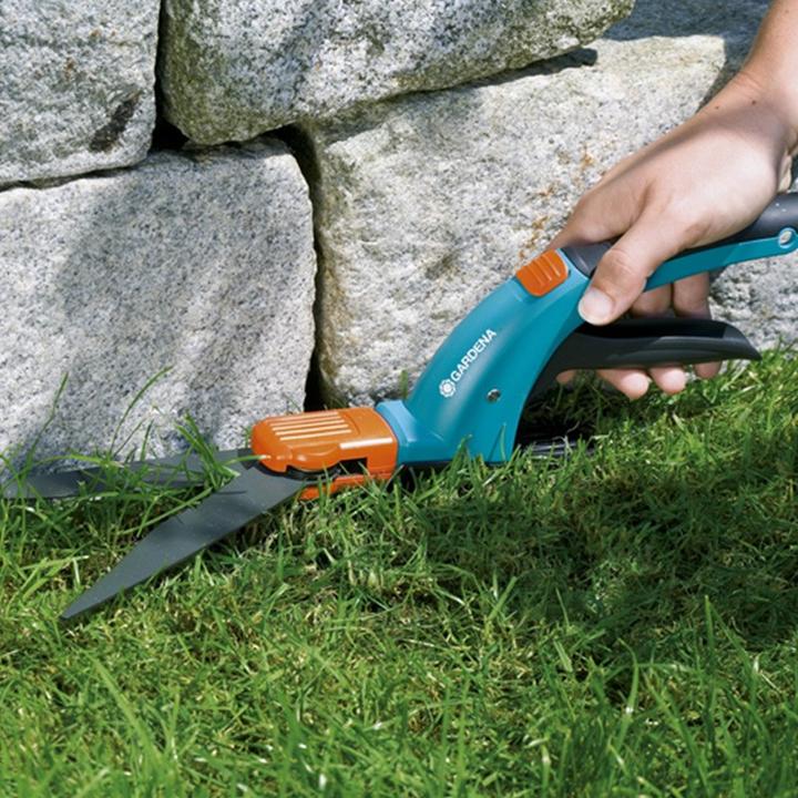Actual product image Gardena Comfort grass shears long handle