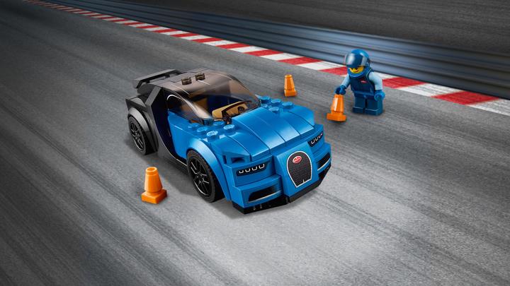 Actual product image LEGO Speed Champions Bugatti Chiron (75878, LEGO Speed Champions)
