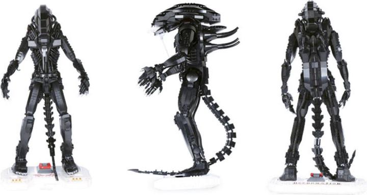 Actual product image XingBao The Alien Robot