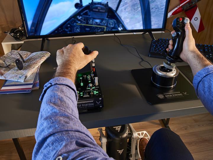 Produktbild Thrustmaster TPR Pendular Rudder (PC)