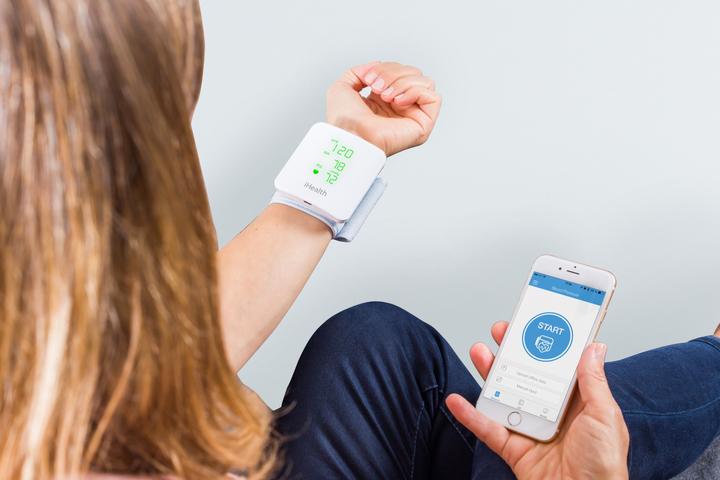 Actual product image iHealth View (Blood pressure monitor wrist)