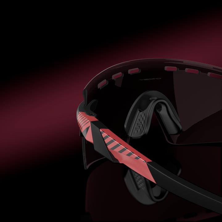 Image du produit Oakley Encoder Strike Vented (Prizm Road Black)