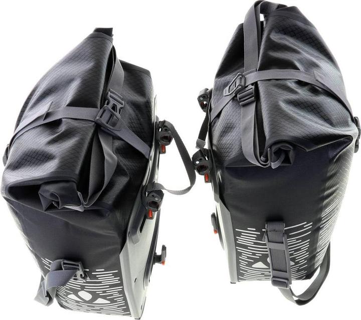 Actual product image Vaude Aqua Back Luminum II (24 l, Luggage carrier bag)
