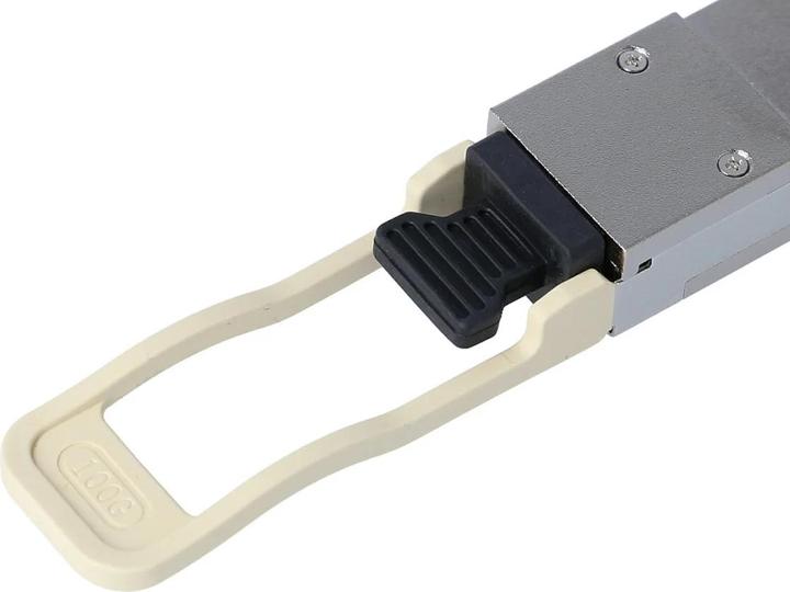 Actual product image BlueOptics Lancom SFP-SR-MPO100 compatible QSFP28 BO28L859S1D