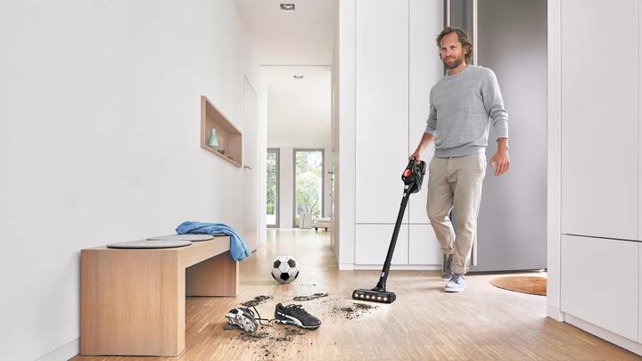 Actual product image Bosch Hausgeräte BCS82PWR25 Unlimited Series 8 Steelstofzuiger