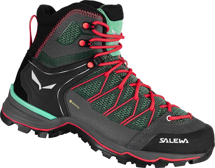 Fluo Coral, Feld green