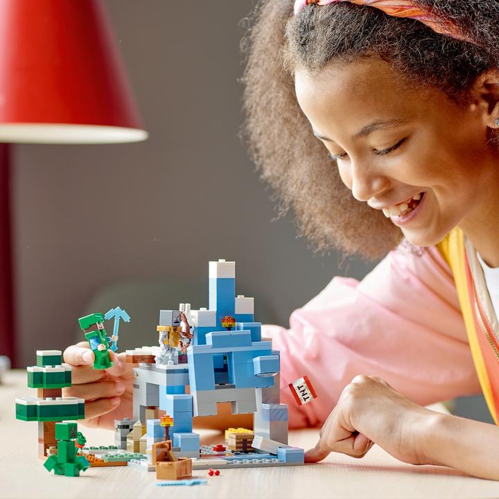 Actual product image LEGO The Iced Peaks (21243, LEGO Minecraft)