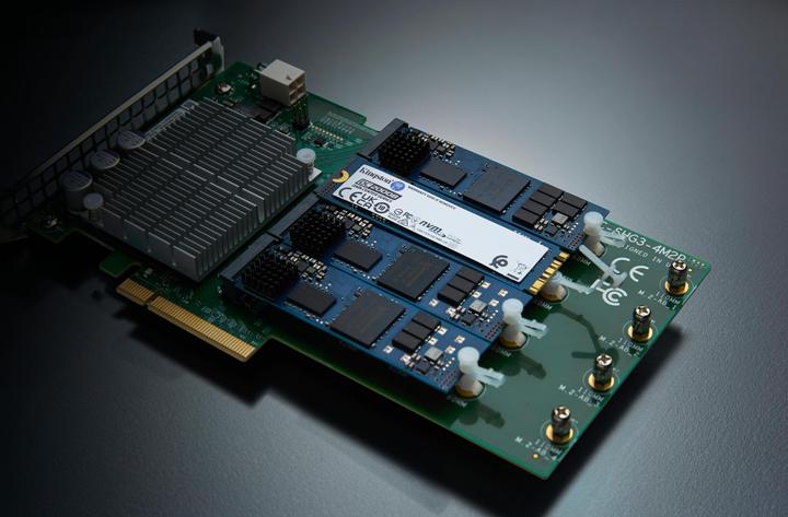 Actual product image Kingston DC2000B (240 GB, M.2 2280)