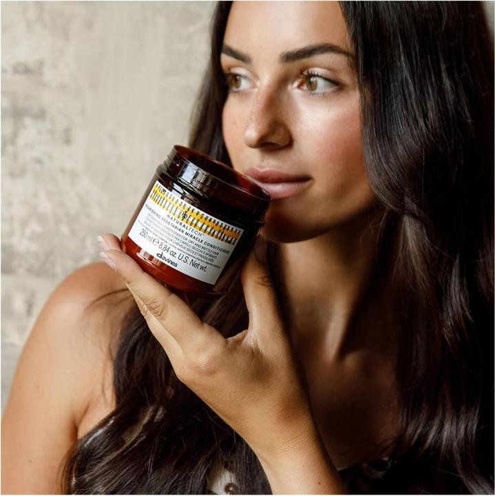 Actual product image Davines Natural Tech Nourishing (250 ml)