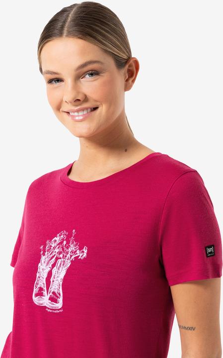 Actual product image Super Natural W Flower Boots Tee (XL)