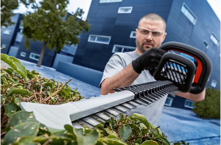 Image du produit Bosch Professional GHE 18V-60 Professional (Taille-haies sans fil)