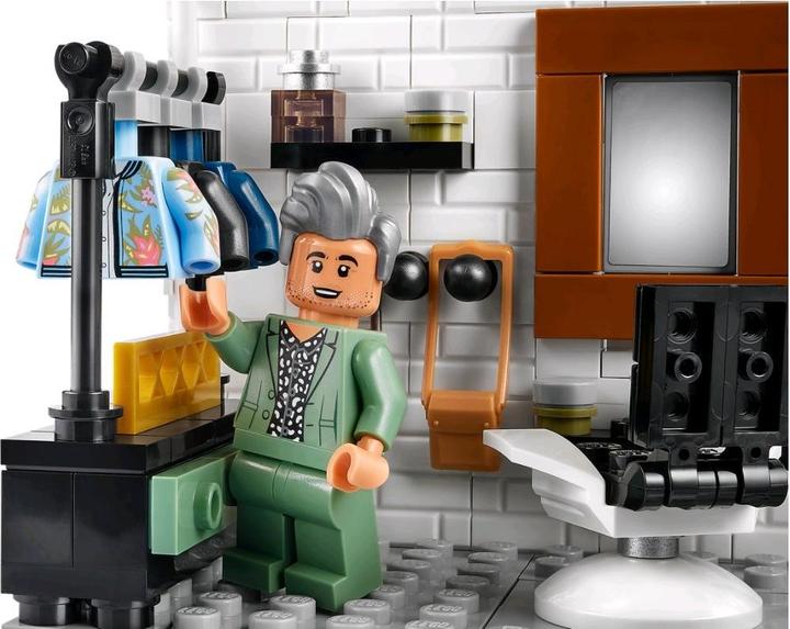 Actual product image LEGO Qeer Eye- The Loft of the Fab 5 (10291, LEGO Creator Expert, LEGO Rare Sets)