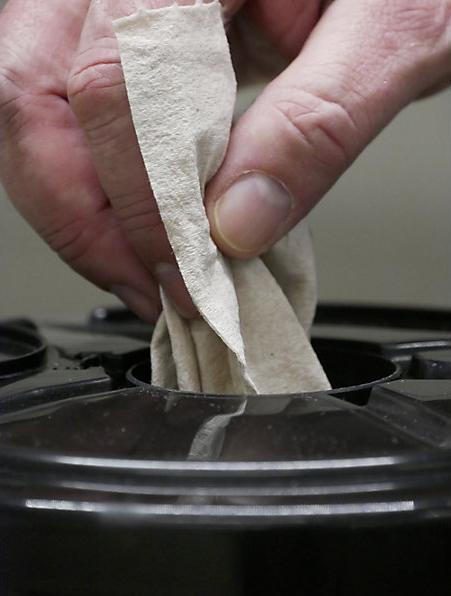 Image du produit kaiserkraft Distributeur de torchons BigGrip®, lot de 2 distributeurs, avec 2 rouleaux de (2 pcs)