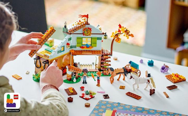 Produktbild LEGO Autumns Reitstall (41745, LEGO Friends)