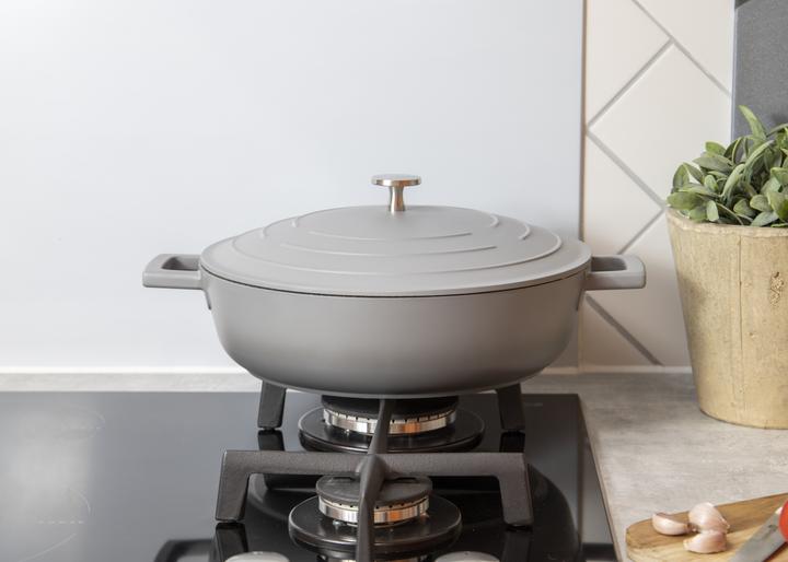 Actual product image Master Class Casserole Dish (Casserole + Stewpot, Aluminium)
