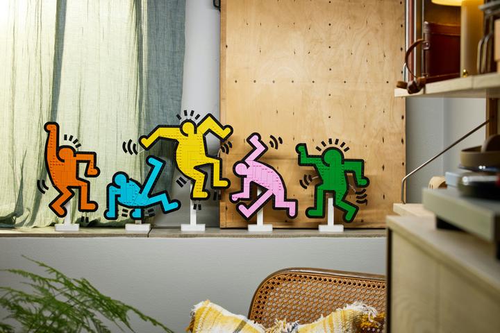 Produktbild LEGO Keith Haring – Tanzende Figuren (LEGO Art)