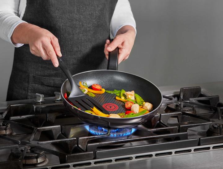 Actual product image Tefal Resist (20 cm, Frying pan, Aluminium)
