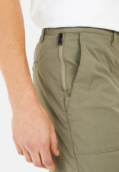 Actual product image Camel Active Leichte Chino im Relaxed Fit (38)