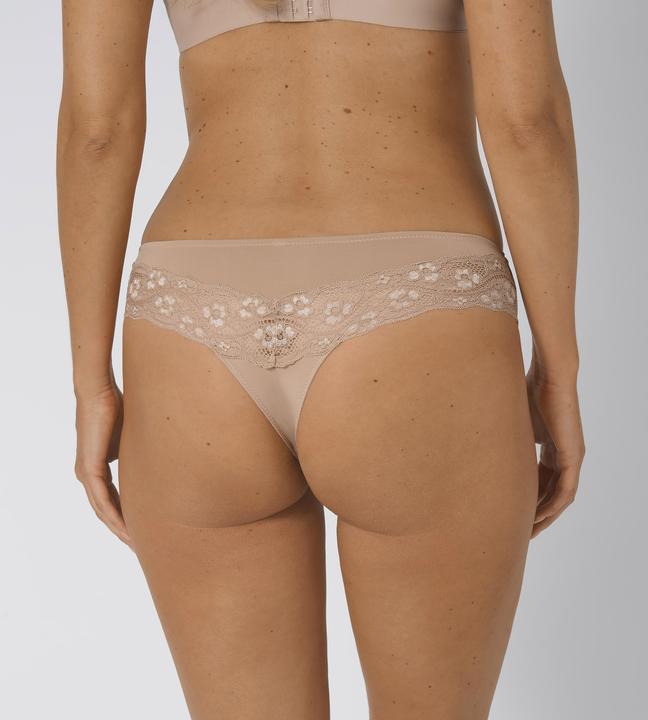 Actual product image Triumph Lovely Micro Brazilian Thong (XS, Single pack)