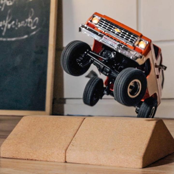 Actual product image FMS Chevrolet K5 Blazer 1:24 orange - RTR 2.4GHz (RTR Ready-to-Run)