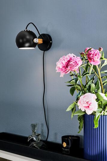 Produktbild Halo Design Flexible Wandlampe D.C. Schwarz/Eiche (G9)