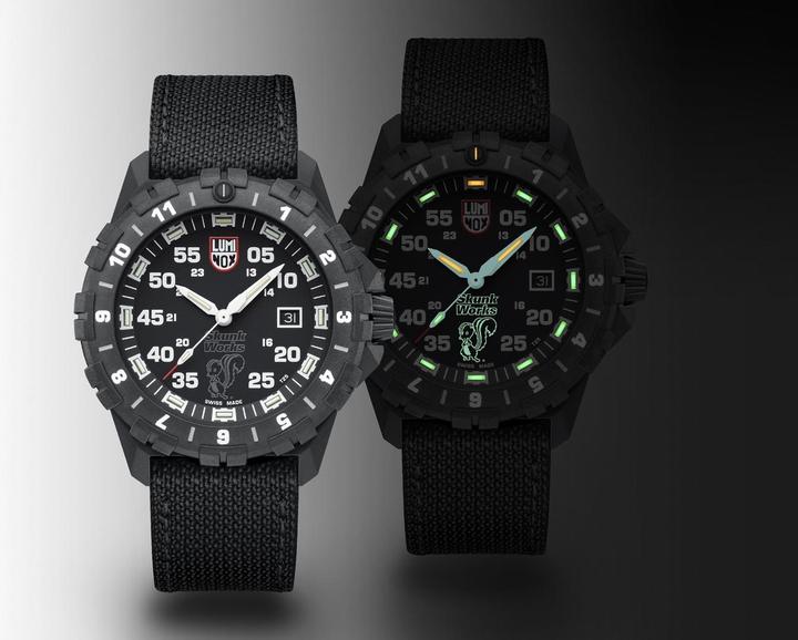 Actual product image Luminox F117 x SKUNK WORKS HERITAGE 6440H SERIES (Pilot watch, 44 mm)