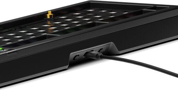 Actual product image Glorious GMMK 3 Pro 75 % custom gaming keyboard - barebone, ISO layout, black (DE, Cable)
