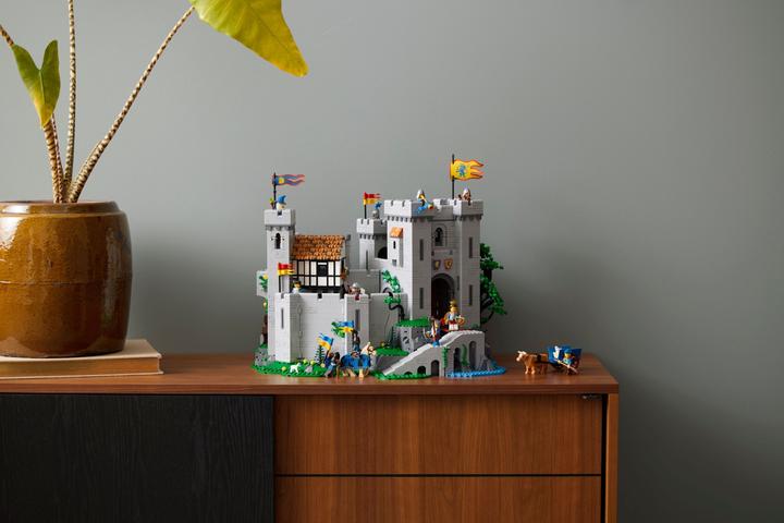 Produktbild LEGO Icons Creator Expert End-Of-Live Set Burg der Loewenritter - 10305 NEU! Teile 4514x (10305)