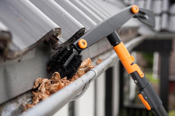 Immagine prodotto Fiskars Pulitore per grondaie QuikFit