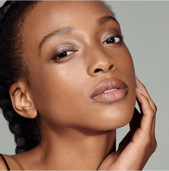 Produktbild Estée Lauder Futurist Hydra Rescue (Nr. 5W1 - Bronze)