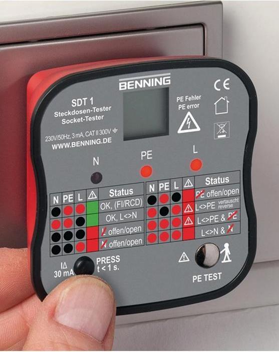 Produktbild Benning Steckdosentester (CAT III 300V)