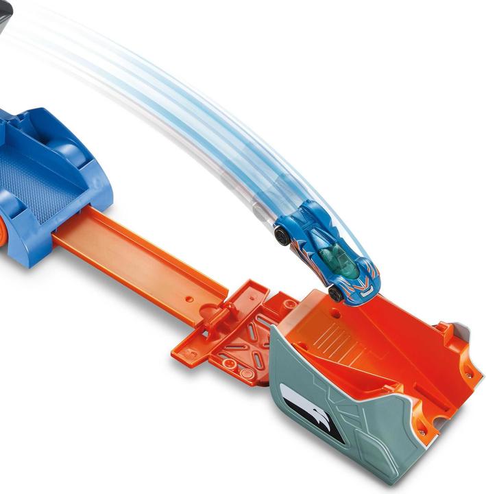 Actual product image Hot Wheels Stunt N Go Transporter & Trackset