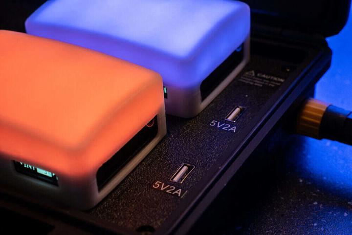 Image du produit Aputure Kit de voyage MC4 light (Panneaux lumineux, Lumière vidéo)