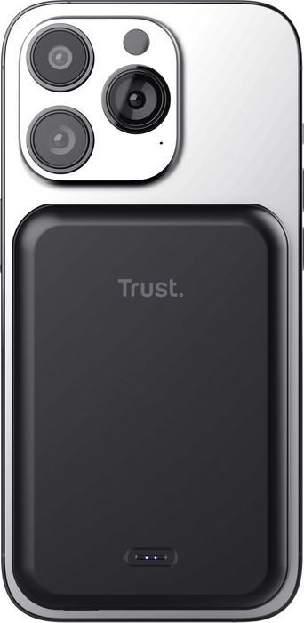 Actual product image Trust Magno Lithium Polymer (LiPo) Wireless charging Black (5000 mAh, 15 W, 18.50 Wh)