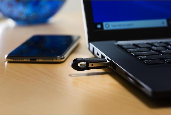 Actual product image SanDisk iXpand Go (64 GB, Lightning, USB-A)