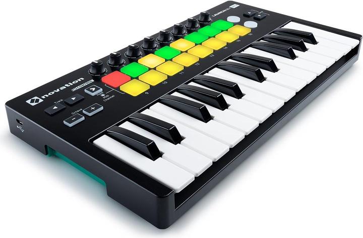 novation LaunchKey Mini MKII (Keyboard)