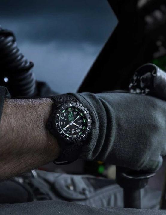 Actual product image Luminox F117 x SKUNK WORKS HERITAGE 6440H SERIES (Pilot watch, 44 mm)