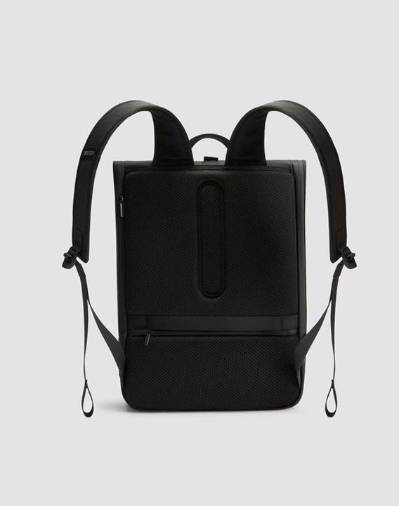 Produktbild XD Design RUCKSACK URBAN FLAP-TOP BLACK P/N: P706.2601 (18 l)