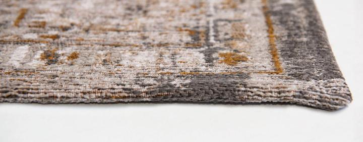 Actual product image Louis de Poortere Antiquarian Ushak (240 x 340 cm)