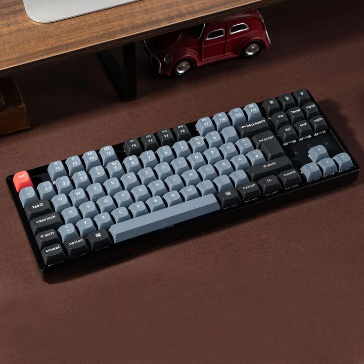 Immagine prodotto Keychron K8 Pro (nero/blu, layout DE, Gateron G Pro Red, hot-swap, telaio in alluminio, RGB, PBT) (DE, Senza fili)