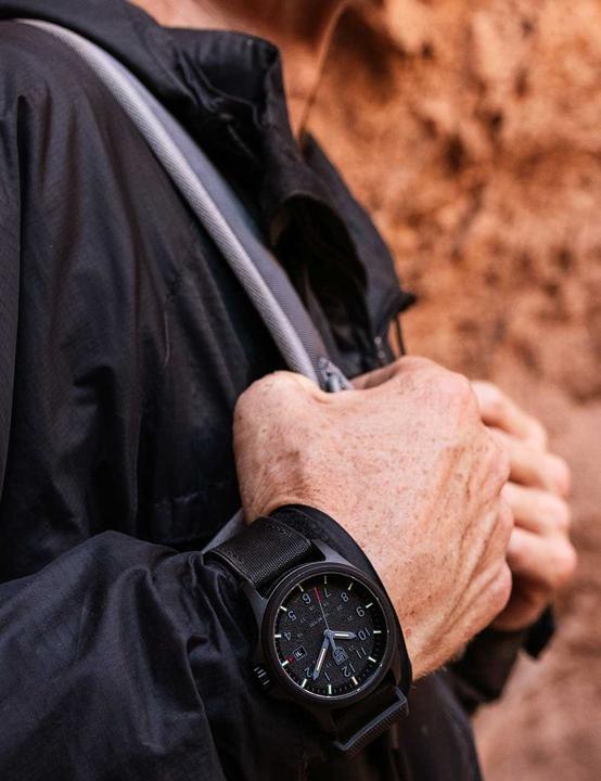 Actual product image Luminox Atacama Field 1960 Series (Analogue wristwatch, 43 mm)