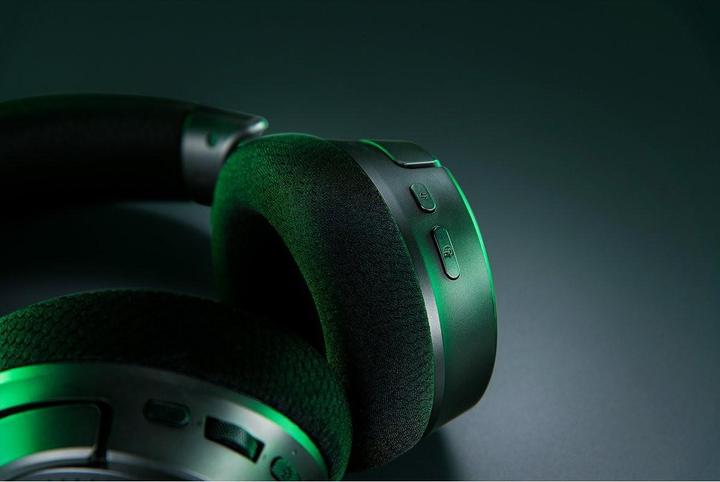 Actual product image Razer Kraken V4 (Wireless)
