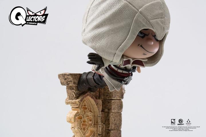 Actual product image Pure Arts Assassin's Creed Qlectors PVC Statue Ezio Leap of Faith 15 cm