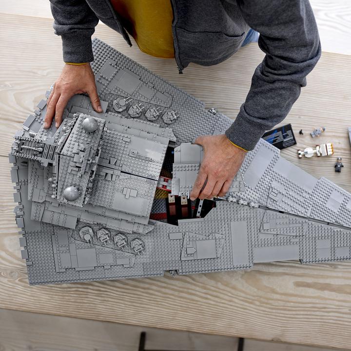 Immagine prodotto LEGO Imperial Star Destroyer (75252, Set LEGO rari, LEGO Star Wars)
