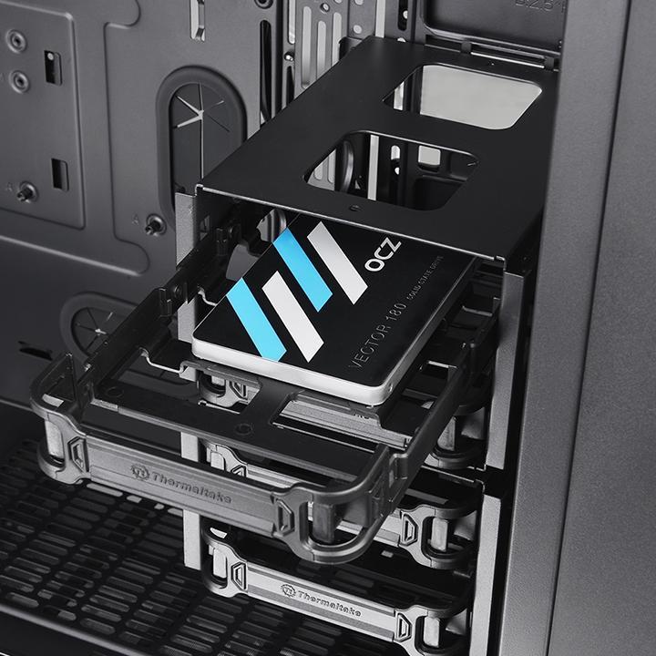 Produktbild Thermaltake View 71 TG RGB (ATX, mATX, Mini-ITX, E-ATX)