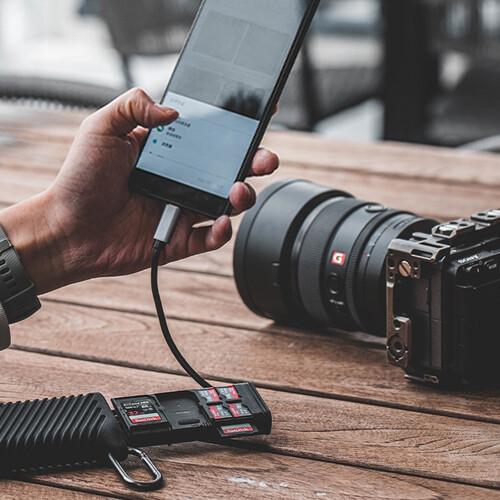 Actual product image Pgytech CreateMate High speed Card Reader Case (USB-C)