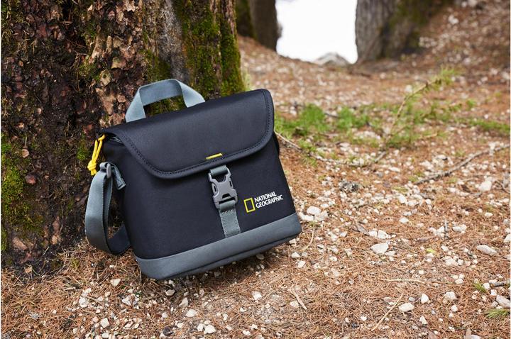 Produktbild National Geographic Kamera-Tasche Small Schwarz (Kamera Schultertasche, 4.56 l)