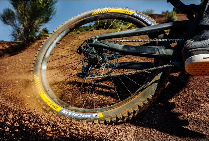 Produktbild Michelin DH34 (26 x 2.40, 61-559)