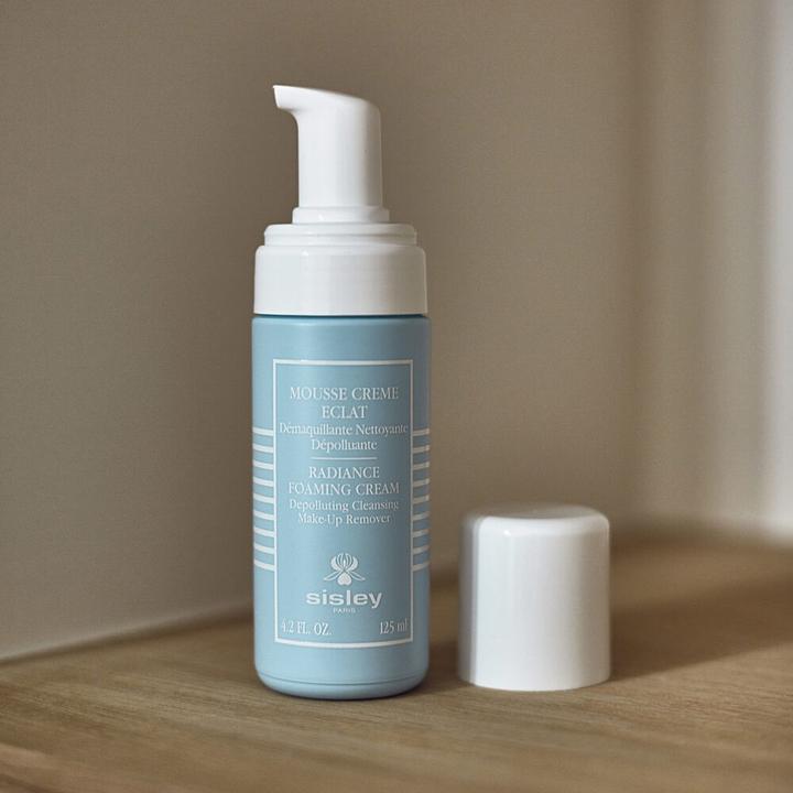 Actual product image Sisley Radiance Foaming Cream (Foam, 125 ml)